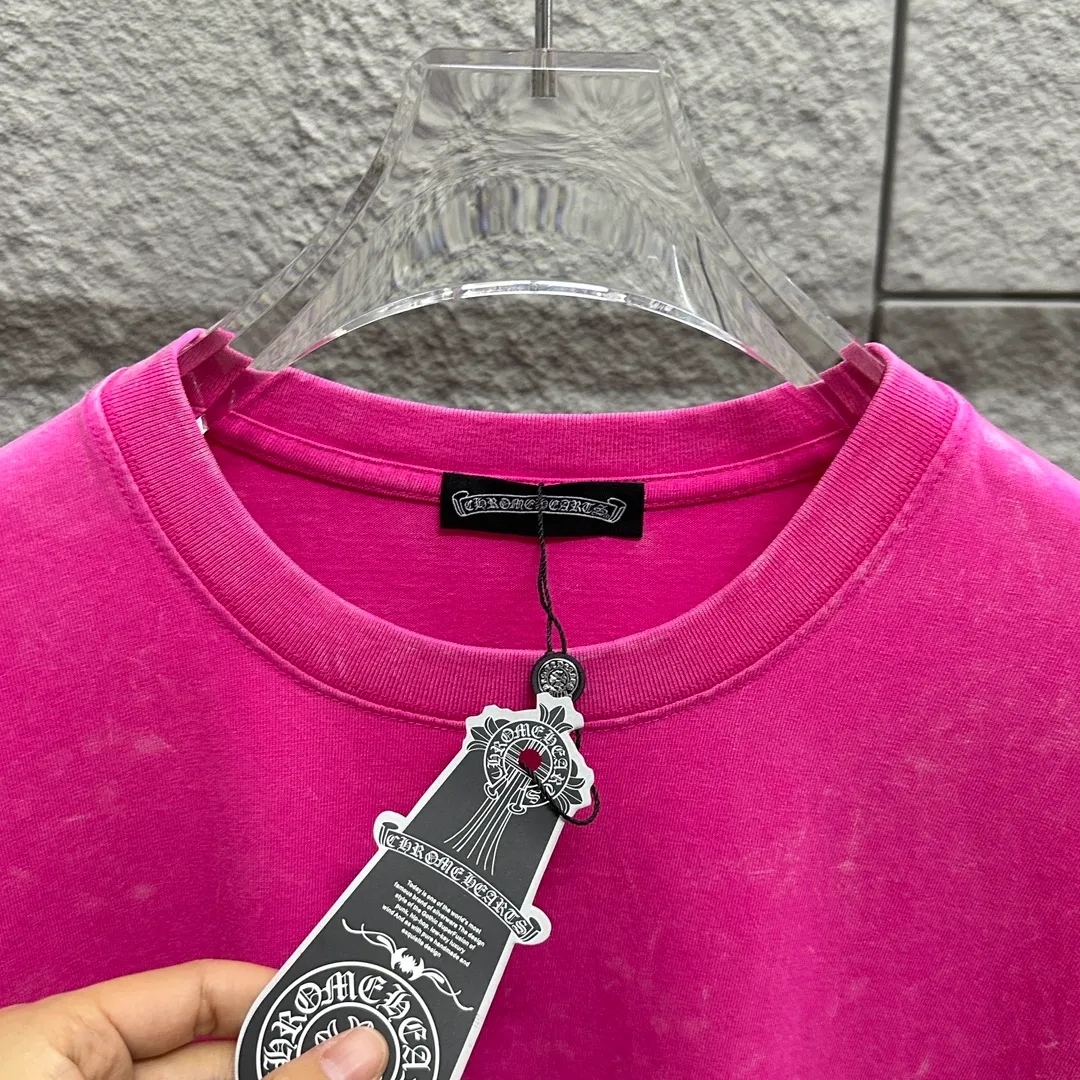 🅿️180 CH* Crow Heart* 2025 spring and summer new style Snowflake distressed washed retro round neck short sleeves Chest and front logo Cross horseshoe print Customized fabric Short-sleeved T-shirt Unisex Size: S M L XL XXL Color: Snowflake Black Snowflake Gray Snowflake Pink Snowflake Blue